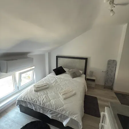 Storm Apartment Varna